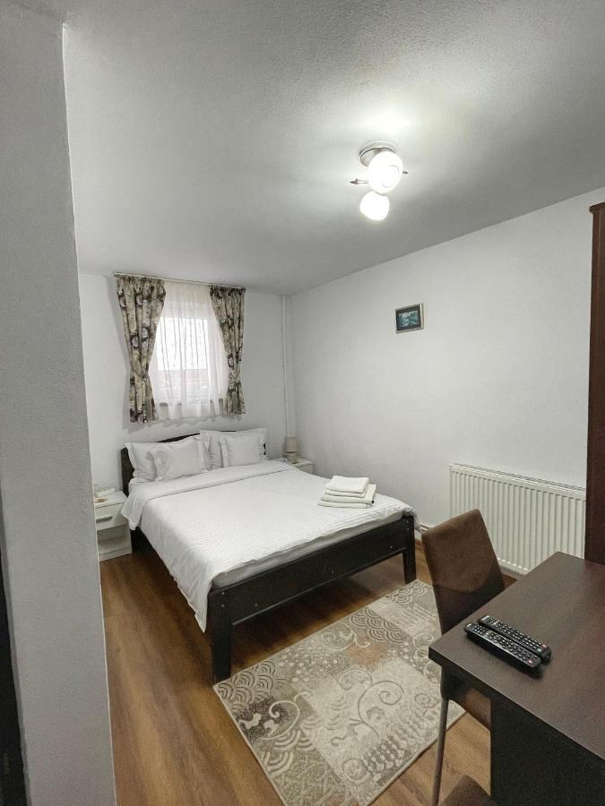 Pensiunea Hasmas Lacul Roşu Exterior foto
